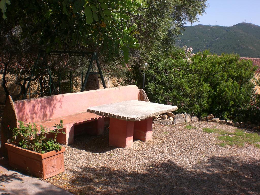 Hotel Turismo Rurale Montitundu Portisco Εξωτερικό φωτογραφία